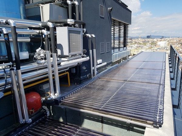 Producción de ACS e instalación solar térmica en hotel KKH Barcelona - imagen 4